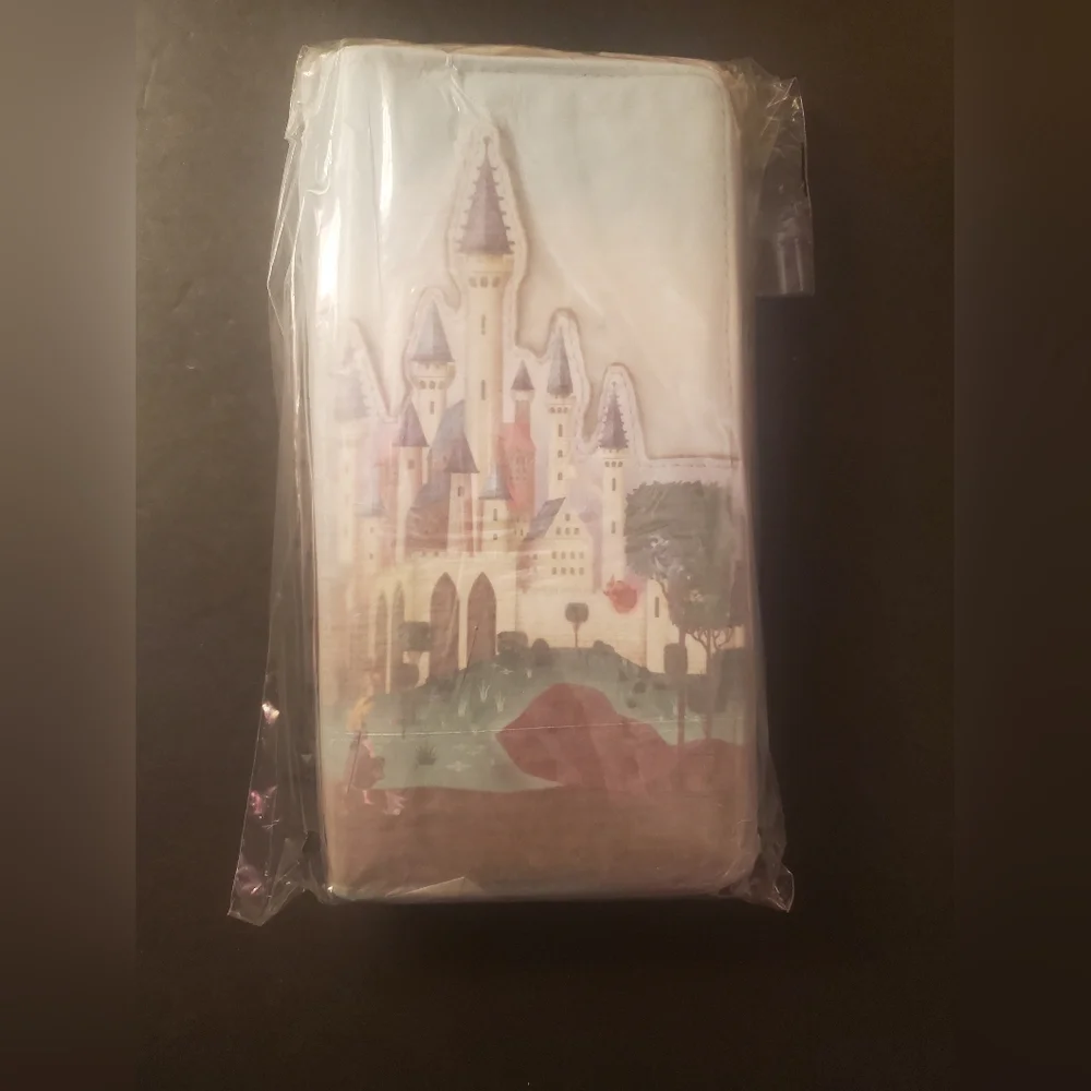 Loungefly Sleeping Beauty wallet NWT - Picture 5 of 6